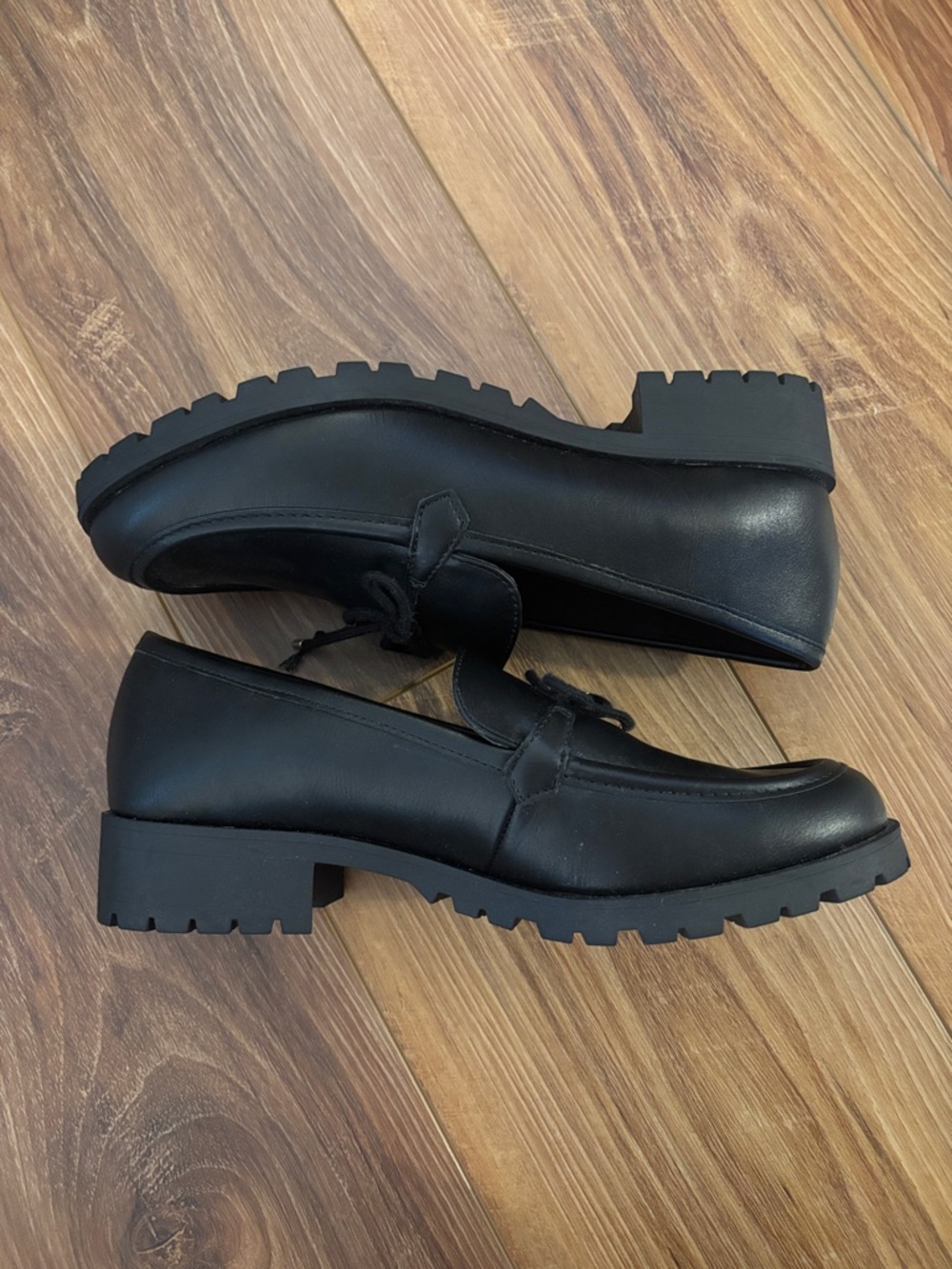 Women’s matte Black Loafers